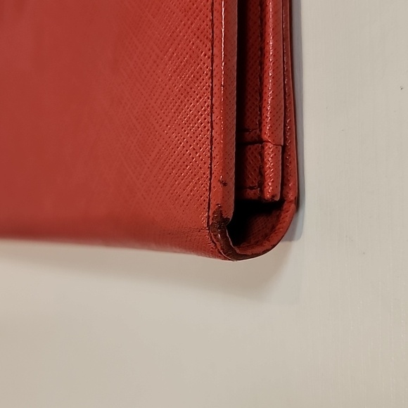 Salvatore Ferragamo Long Wallet - Picture 15 of 17
